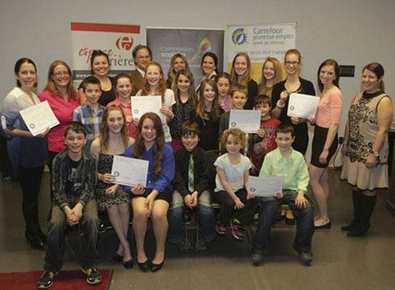 Les jeunes lauréats du volet local du Concours québécois en entrepreneuriat étudiant.