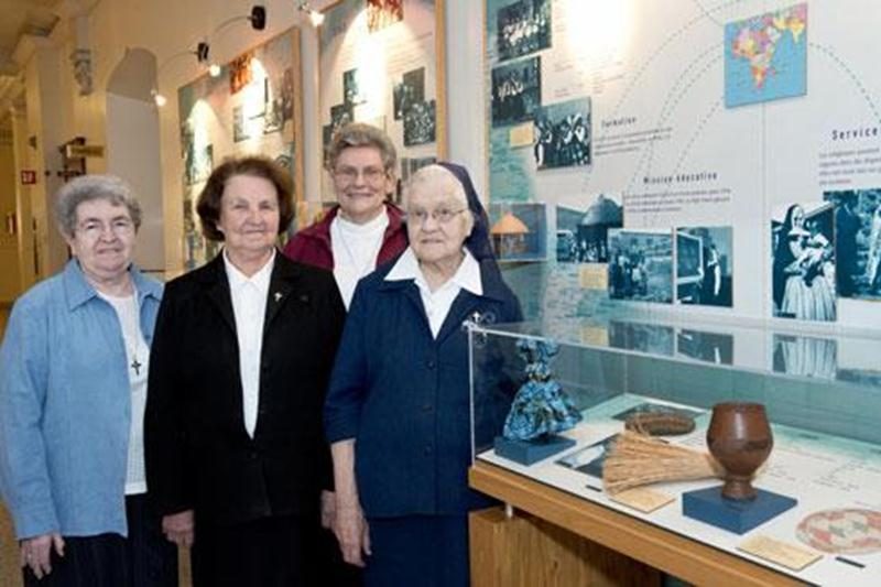 Sur la photo, dans l'ordre habituel, soeur Monique Pion, soeur Rollande Crevier, soeur Monique Laroche et soeur Berthe Cusson.