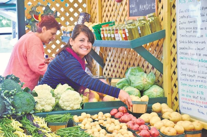Du 11 au 20 août, venez rencontrer les producteurs et transformateurs qui se feront un plaisir de vous présenter leurs nombreux produits dans le cadre de la neuvième édition de la Semaine québécoise des marchés publics organisée par l’Association des marchés publics du Québec.