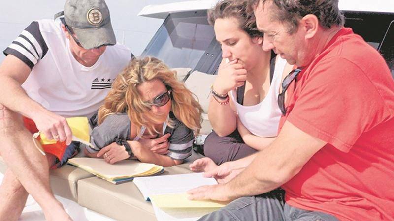 La famille Leduc a fait appel aux services d’un skipper professionnel, Bernard Lamonde, pour sa grande traversée de l’océan Atlantique. Photo Courtoisie