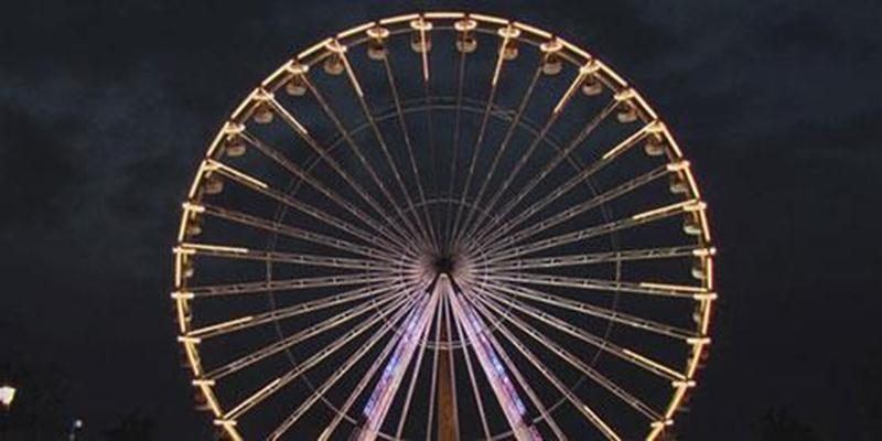 Les spectacles en plein au parc Casimir-Dessaulles font relâche durant l’Expo de Saint-Hyacinthe du 24 au 3 août; il n’y aura donc pas de concert le mardi 29 juillet afin de permettre à la population maskoutaine et des régions avoisinantes de profiter pleinement des activités offertes durant ce grand festival familial à thématique agricole, telles que manèges, spectacles, ateliers culinaires, visites des pavillons des animaux de la ferme et bien plus encore. La programmation des Beaux Mardis de