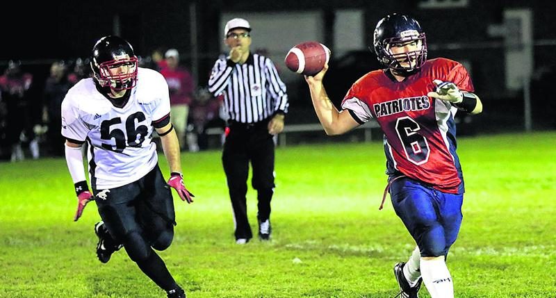 Les Patriotes juvéniles ont de nouveau battu les Broncos de l’école de la Baie-St-François vendredi soir à Saint-Hyacinthe. Photo Robert Gosselin | Le Courrier ©
