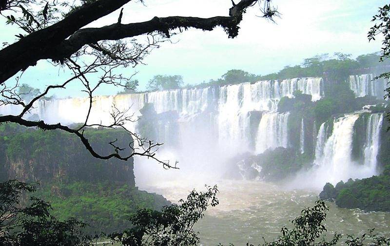 Ce ne sont pas les panoramas saisissants qui manquent en Argentine, comme en témoignent les puissantes chutes d’Iguazu. Photo courtoisie