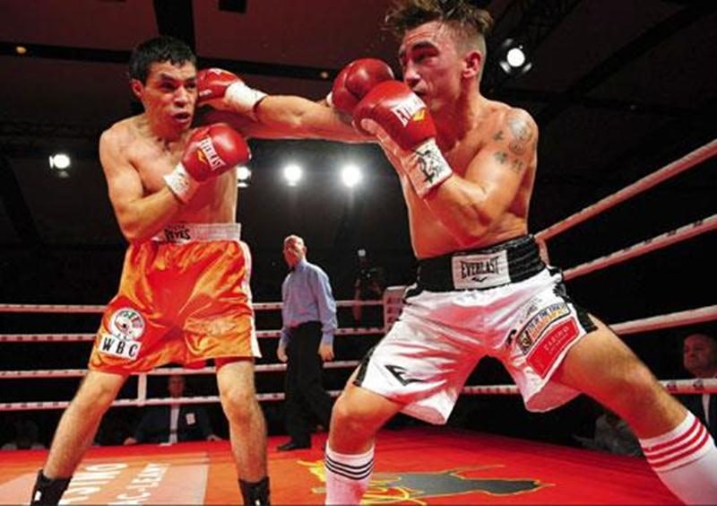 Les juges ont remis des pointages de 39-37, 38-38 et 38-38 au terme du combat de quatre rounds entre Michael Gadbois et Edgar Torres.