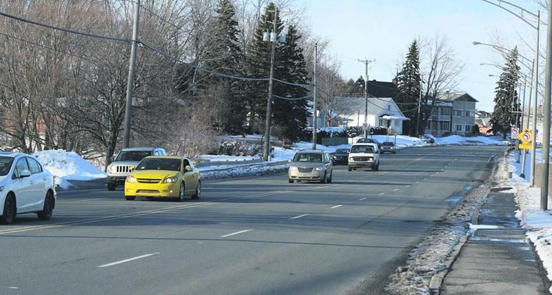 La rue Laurier Ouest sera à nouveau le théâtre de travaux majeurs l’été prochain, entre l’avenue Boullé à l’avenue Castelneau. Photo François Larivière | Le Courrier ©