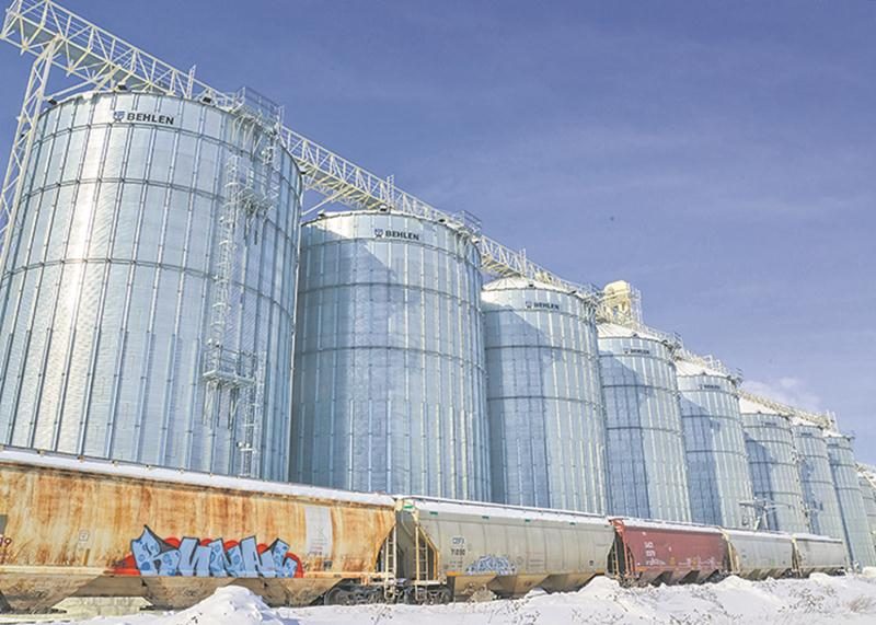 Transbordement St-Hyacinthe, une division de Jefo Logistique, vient d’obtenir l’accréditation du CN pour recevoir des convois ferroviaires de marchandise de 100 wagons.   Photo François Larivière | Le Courrier ©