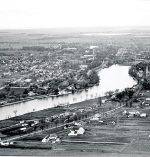 Un cours d’eau pollué, une ville et des débats (3)