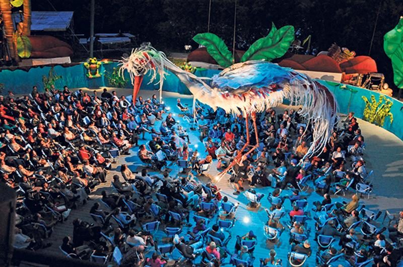 Plus de 36 000 curieux ont déjà assisté au spectacle Les Géants de l’Étang dans les deux dernières années. La pièce sera présentée une dernière saison en 2018.