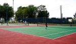 Tennis libre sur terrains synthétiques