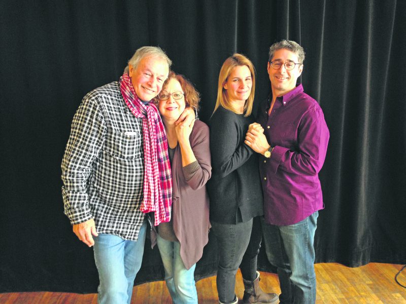 Les acteurs Yves Corbeil, Pauline Martin, Sophie Paradis et Antoine Durand se feront un plaisir d’échanger avec le public à la fin de la soirée, lors de ce premier passage des Rendez-vous amoureux en territoire maskoutain. Photo courtoisie