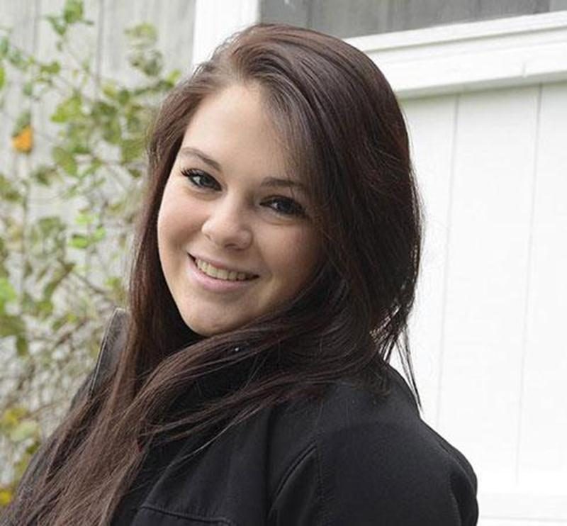 Marilou Bourbonnière interprète Mathilde, une jeune adolescente surdouée dans la pièce <em>Intimidation=dommage pour la vie</em> écrite par Jonathan-Hugues Potvin
