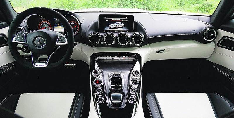 Photos Luxurycarmagazine.com