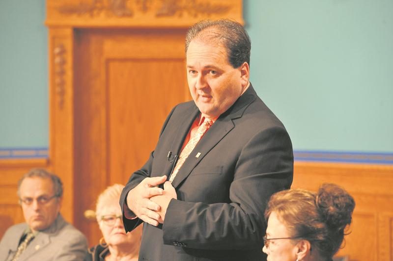 Le conseiller Alain Leclerc a exprimé son insatisfaction sur le dénouement des négociations dans le dossier des équipements supralocaux.  Photothèque Le Courrier