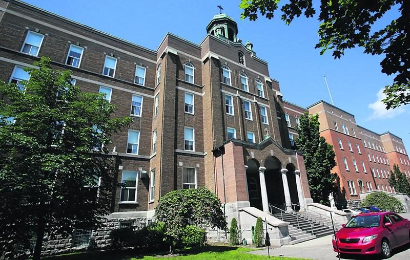Le Groupe Robin est le nouveau propriétaire de l’ancienne maison-mère des soeurs de Saint-Joseph-de-Saint-Hyacinthe. Photothèque | Le Courrier ©