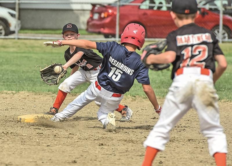 Malgré deux victoires en trois matchs, les Spartiates de Saint-Hyacinthe n’ont pas réussi à accéder à la ronde demi-finale de la classe AA du tournoi de baseball moustique de Saint-Hyacinthe.  Photo François Larivière | Le Courrier ©