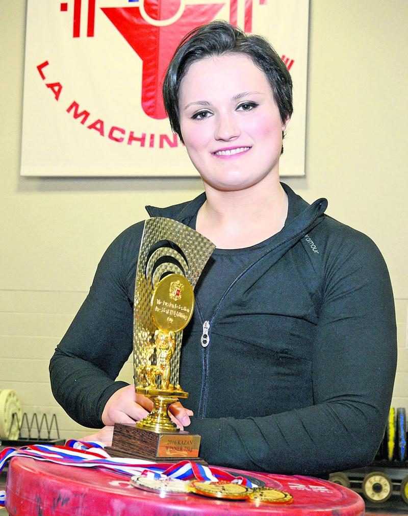 La Montréalaise Johanie Filiatreault, nouvelle membre du club La Machine Rouge, participera en juin au championnat panaméricain dans l’espoir de se qualifier pour les Jeux olympiques de Rio. Photo François Larivière | Le Courrier ©