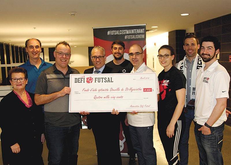 Association Défi futsal : 4 500 $ remis au Fonds d’aide optimiste Douville