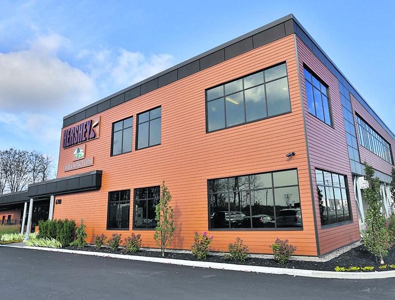 La multinationale américaine Hershey a investi jusqu’à 35 M$ dans l’usine Brookside de Saint-Hyacinthe dont elle est propriétaire. Photothèque | Le Courrier ©