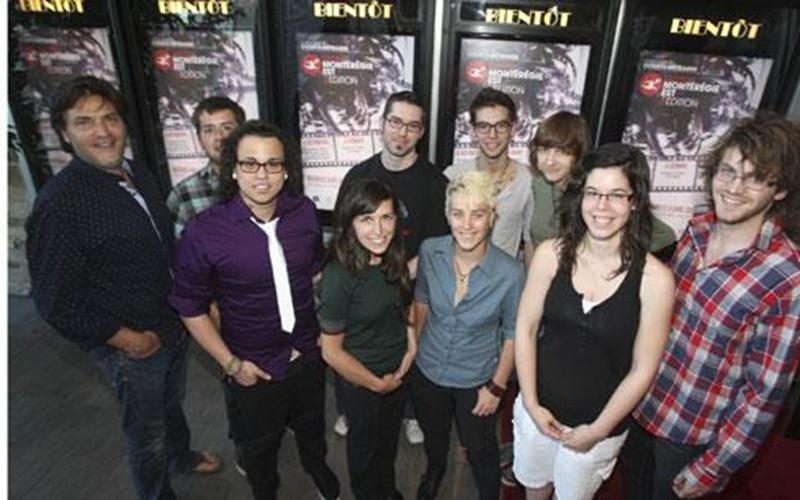 Les neufs candidats de la 3 e Course Montérégie-Est, un concours de courts-métrages, ont été dévoilés lors d'une soirée au Cinéma Beloeil le 24 mai. Deux étudiants du Cégep de Saint-Hyacinthe en cinéma sont du nombre (Simon Boissonneaux, deuxième à partir de la gauche à l'avant, et Alain Mathieu, à droite) ainsi qu'un diplômé du même programme (Stéphane Charbonneau, au centre gauche). Les candidats devront réaliser deux courts-métrages (un documentaire et une fiction) en deux mois. Ils bénéficie