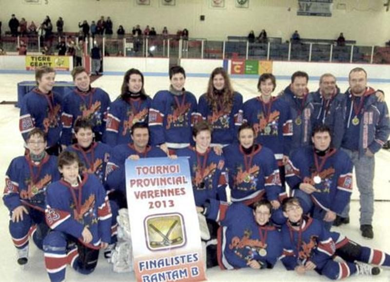 Le Maska de Saint-Hyacinthe bantam B s'est illustré au tournoi provincial de Varennes en décembre, atteignant la finale contre l'équipe locale. Les représentants maskoutains ont offert une fière opposition, mais se sont inclinés en finale contre le Drakkar par la marque de 5 à 4. Avant cette défaite crève-coeur lors de la rencontre pour le titre, le Maska avait enchaîné cinq victoires en autant de sorties dans le cadre du tournoi.