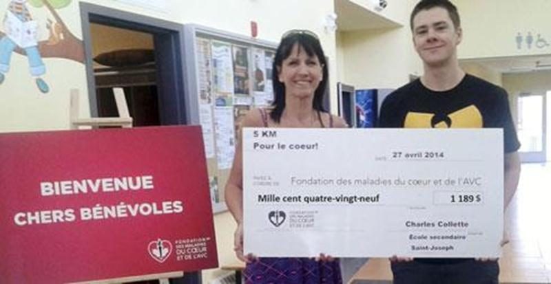 Sur la photo on reconnaît Marie-Josée Boucher, coordonnatrice à la Fondation et Charles Collette, instigateur de l’activité.