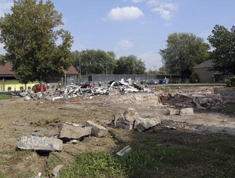 Les trois maisons de la rue Vaudreuil sont disparues du paysage maskoutain pour faire place à un stationnement.