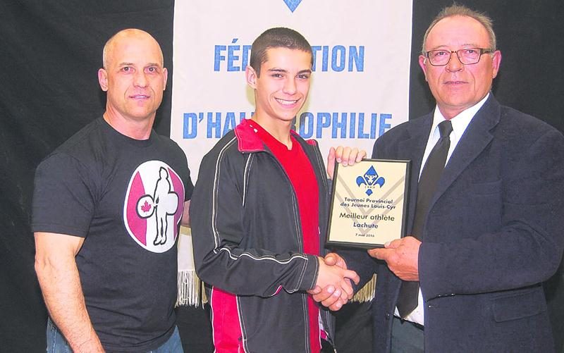 Matt Darsigny a été sacré meilleur leveur du Tournoi provincial des jeunes Louis-Cyr. Photo Courtoisie
