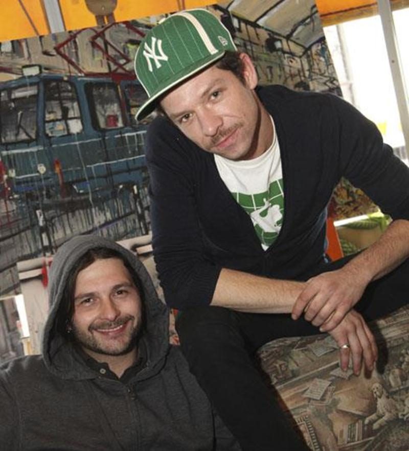 Les artistes peintres Steve Lévesque et Michel Von Darck exposent leurs oeuvres dans le cadre de l'exposition <em>La chair et l'acier</em> à l'Atelier Art toutes directions du 17 au 27 novembre.