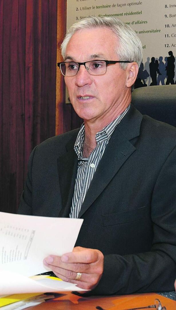Michel Tardif, directeur des Finances  à la Ville de Saint-Hyacinthe. Photo François Larivière | Le Courrier ©