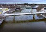 La lumière au bout du pont