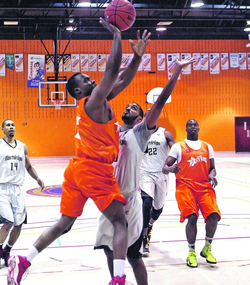 Après une défaite crève-coeur face à la Montérégie, les Stars se sont relevés pour l’emporter face au Sélect de Saint-Lambert. Photo Robert Gosselin | Le Courrier ©