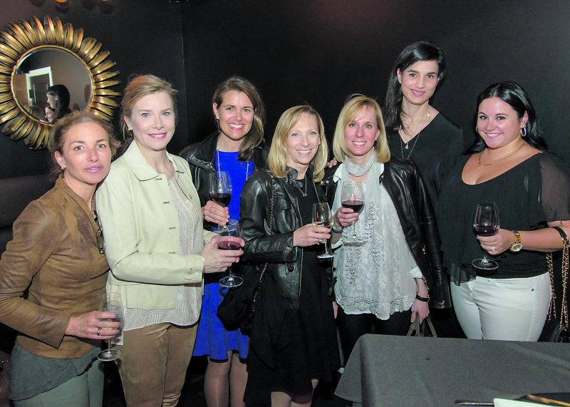 Des dames de coeur et de choeur : Viviane Roy, Lise Faucher, Sophie Picard, Louise Boyer, Anne-Marie Bélanger, Debbie Zakaib et Christel Bonin.