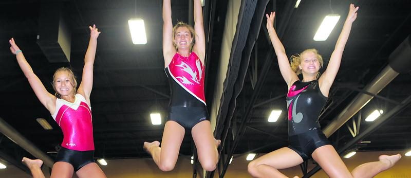 Maëlly Hamel, Amélie Pietroniro-Savoie et Stéphanie Pelletier pourront essayer de nouvelles figures en vue de la prochaine saison. Photo Robert Gosselin | Le Courrier ©