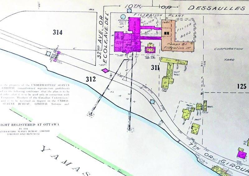 Plan indiquant les points de prise d’eau dans la Yamaska, à la hauteur de la ville de Saint-Hyacinthe. Collection Centre d’histoire.
