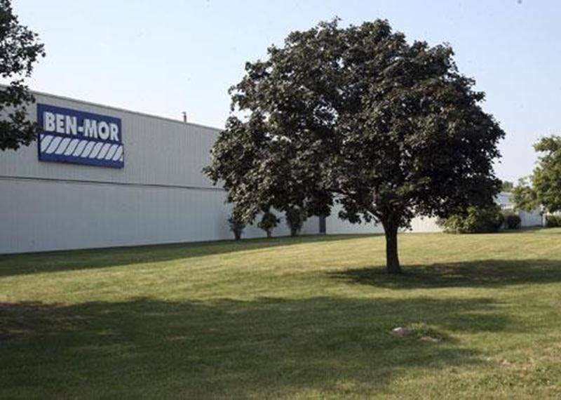 L'entreprise maskoutaine Câbles Ben-Mor dispose d'un nouveau centre de distribution pour ses produits de détail situé à Boucherville en bordure de l'autoroute 20.