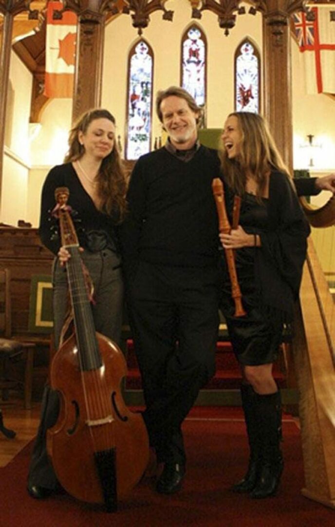 L'Harmonie des Saisons, avec en vedette Mélisande Corriveau, Eric Milnes et Isabeau Corriveau, donnera un concert de Noël le 23 novembre, à l'église de Saint-Valérien.