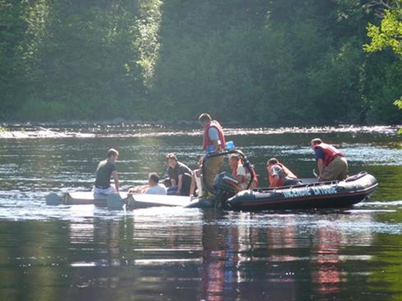 Un appareil de la compagnie maskoutaine Air Tamarac s'est abîmé, lundi, dans la rivière Bostonnais, en Haute-Mauricie.
