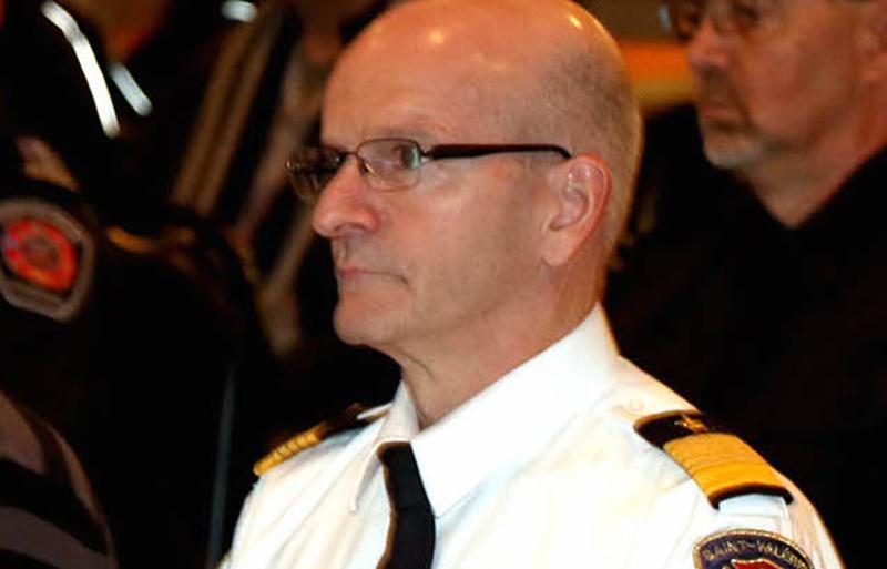 Saint-Hyacinthe exigeait qu’il quitte son poste de directeur à Saint-Valérien