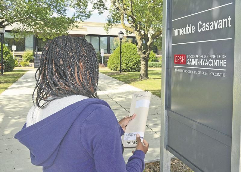 Audine Archelery ne peut plus fréquenter l’EPSH depuis qu’Immigration Canada a refusé de renouveler son permis d’étude. Il ne lui manque qu’une session pour compléter sa formation en « Santé, assistance et soins infirmiers » . Photo François Larivière | Le Courrier ©