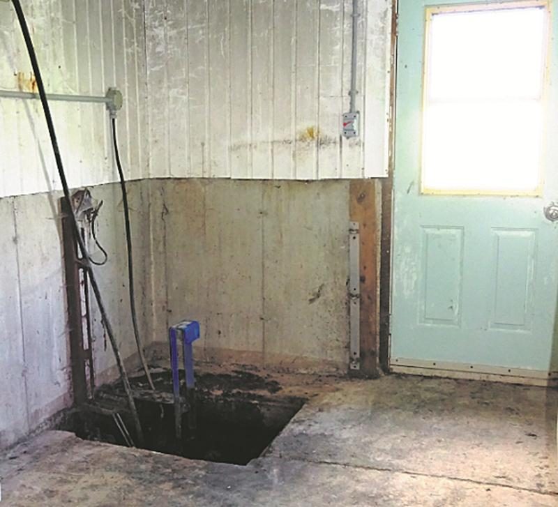 Alain Beaudry devait réaliser des travaux à l’intérieur de cette préfosse. Il y a été retrouvé inconscient, tout comme son employé Anthony Lalumière. Photo Courtoisie CNESST