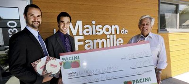 Le 24 juillet, Marc-Antoine et Philippe Lacasse, propriétaires du Pacini, ont remis un chèque de 602 $ à la Maison de la famille des Maskoutains. Ce montant a été amassé par la vente de 52 livres de recettes comportant les recettes secrètes du Pacini. Ces livres sont disponibles au restaurant Pacini de Saint-Hyacinthe; 100 % des profits de la vente des livres de recettes sont remis à un organisme sans but lucratif.