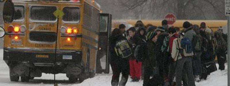 Plusieurs parents étaient mécontents du maintien de l'ouverture des écoles malgré la tempête de neige. <pstyle:CREDITS