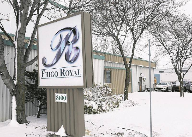 L’entreprise Frigo Royal vit actuellement une baisse de régime et a dû réduire les quarts de travail à ses installations de Saint-Hyacinthe. Photo Robert Gosselin | Le Courrier ©