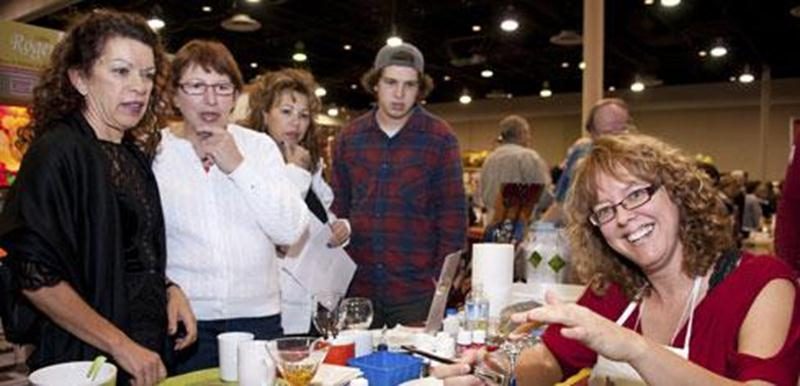 Plus de 150 exposants seront au Salon des Arts et Loisirs Créatifs 2013 à l'Hôtel des Seigneurs du 18 au 20 octobre.