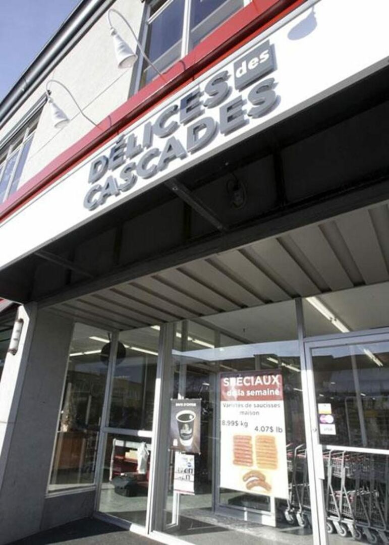 Les propriétaires de l'épicerie-boucherie Délices des Cascades ont dû se résoudre à fermer boutique moins de deux mois après l'ouverture.