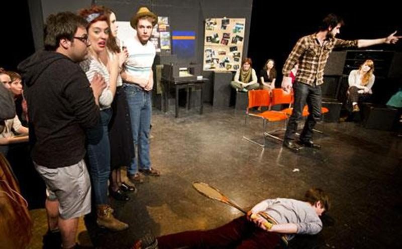 Il y aura beaucoup d'action sur les planches de la salle Léon-Ringuet du Cégep de Saint-Hyacinthe dans les prochains jours alors que les finissants de l'École de théâtre présenteront <em>Roberto Zucco</em>.