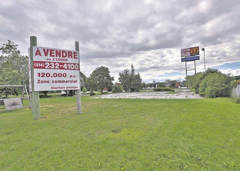 Le groupe canadien Sobeys a acheté au début du mois de juillet les terrains vacants près de la sortie 152 de l’autoroute 20 à Sainte-Hélène pour y développer un projet commercial.