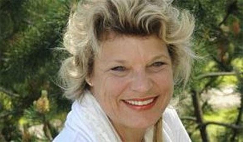Le 19 janvier aura lieu une conférence avec l'animatrice et comédienne Johanne Fontaine au Centre aquatique Desjardins, salle Sacré-Coeur, au 850, rue Turcot à Saint-Hyacinthe. La conférence « Hop la vie, à la conquête de soi », est un partage de la vie. « Tant qu'à se lever le matin, pourquoi ne pas le faire avec tout son coeur et dans la bonne humeur? » Les billets sont en vente au coût de 15 $ à la Société canadienne du cancer auprès de Ginette Comtois au 450 773-1003. Tous les profits de l'a