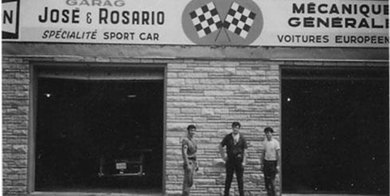 Sur la photo, on peut voir M. José Teixeira devant son garage sur la rue Saint-Louis à Saint-Joseph. Il est celui à droite.