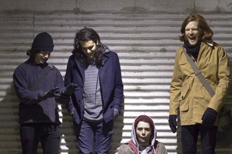 La formation maskoutaine A Grand Scene lancera son premier album éponyme samedi au Zaricot vers 22 h.